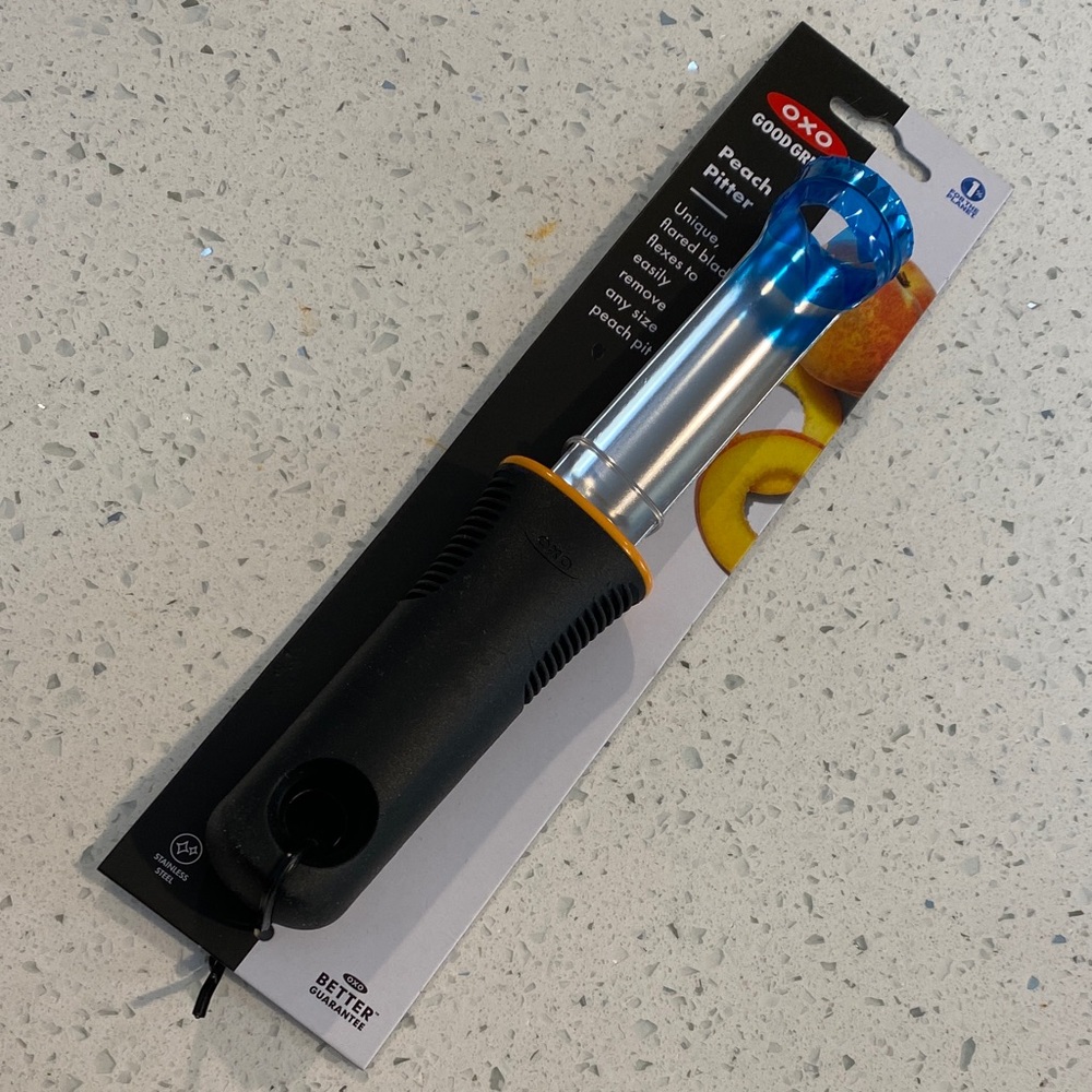 OXO Black Peach Pitter